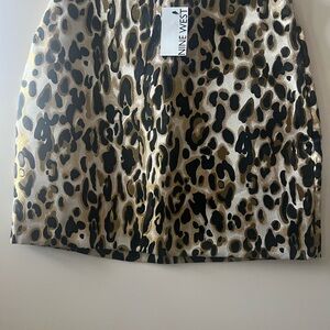 Nine West Animal Print Women’s Skirt Size Medium NWT Side Zipper closure